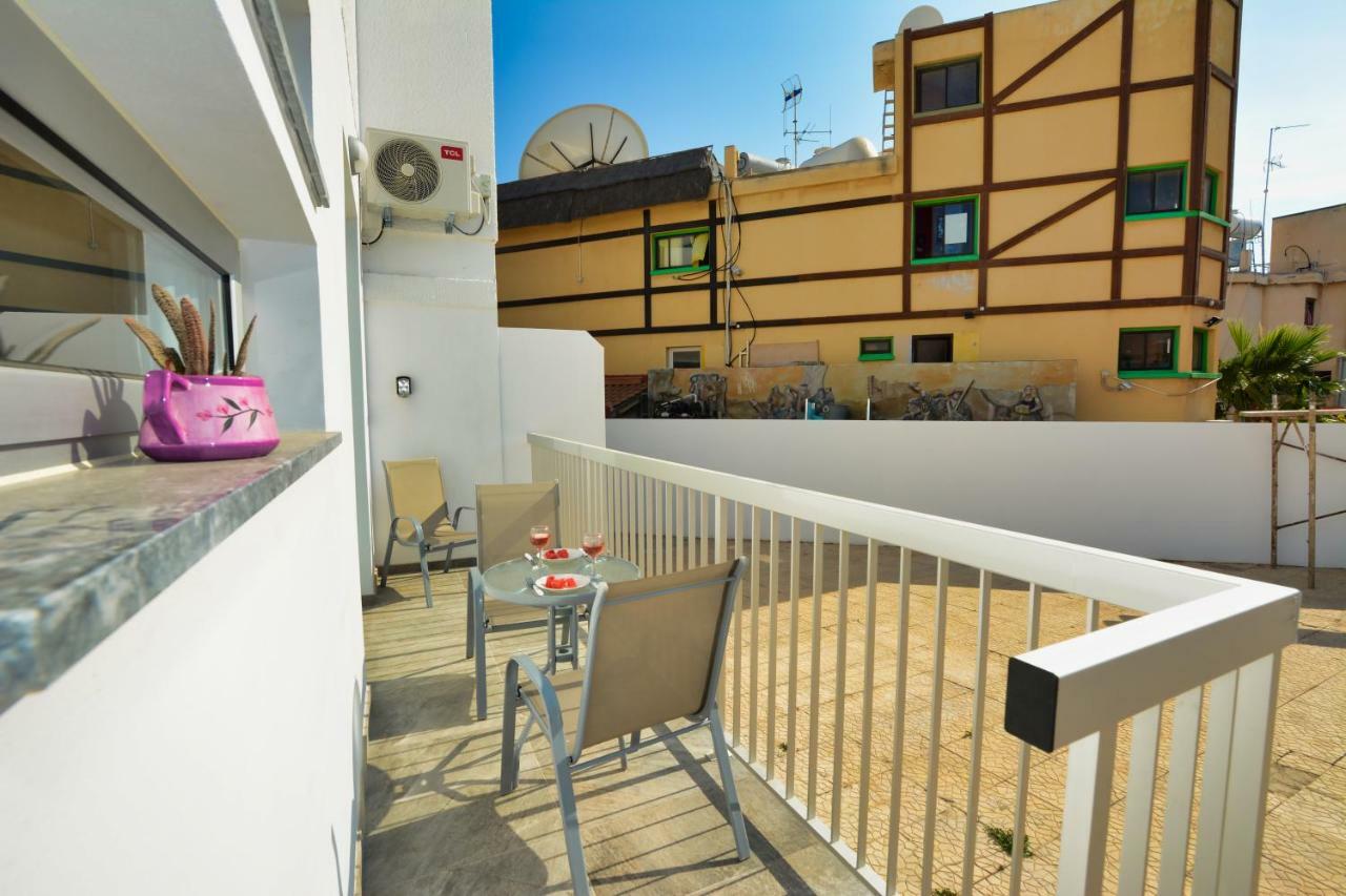 Center Apartment *